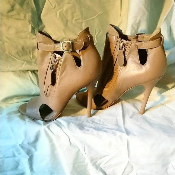 Beautiful Peep Toe Heels NWOB 😍 - Picture 10 of 12